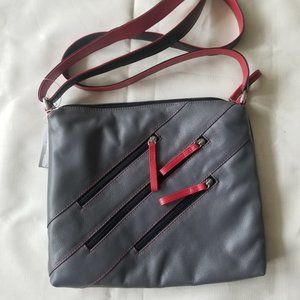 Ili Leather Zipper Cross-body Handbag